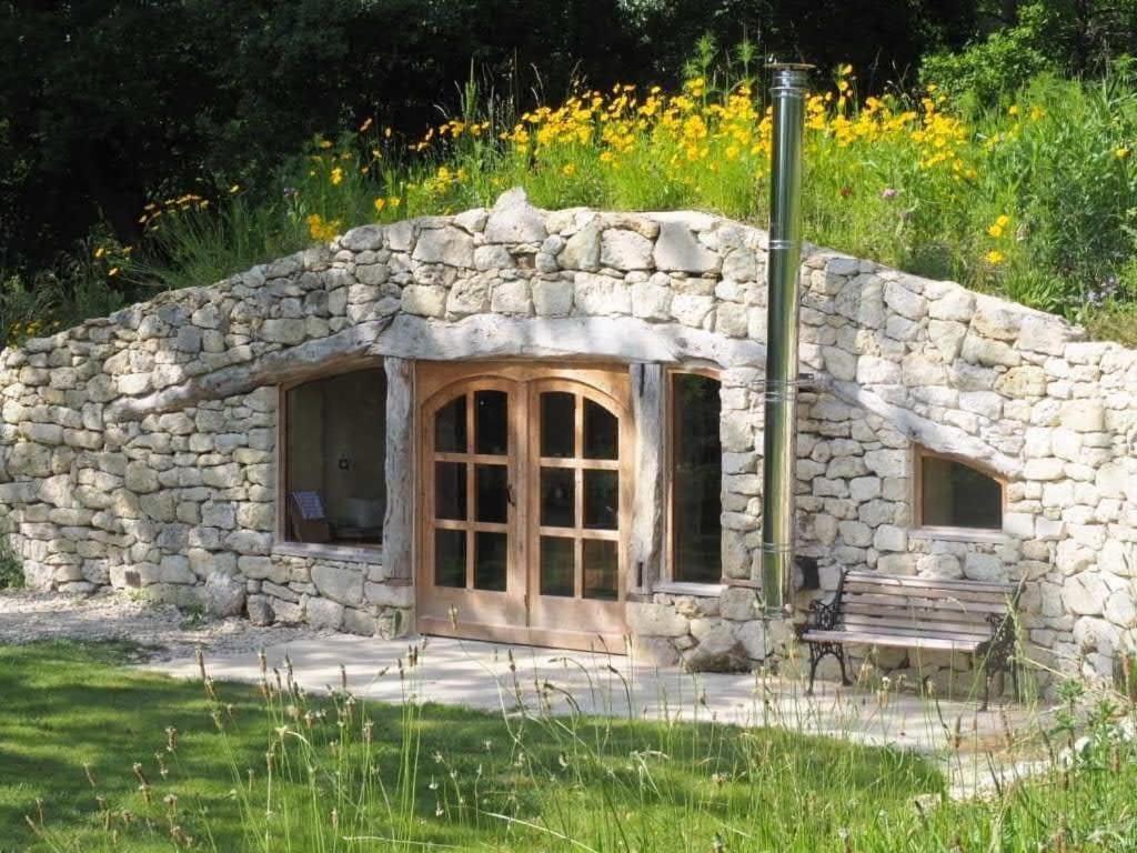 Maison Terre Les Cabanes De Fallot - Sauna Bain-Froid Piscine Naturelle L'isle-Bouzon Extérieur photo